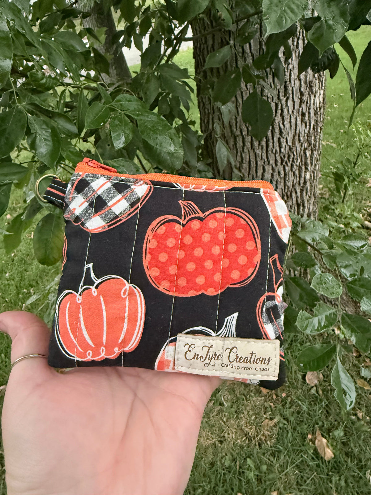 Quilted keychain wallet in Doodle Pumpkin fabric